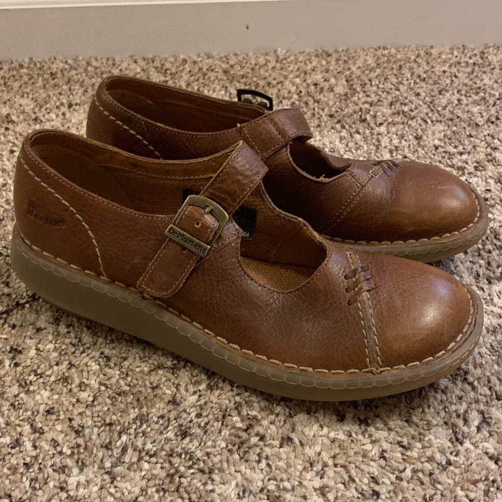 Dr. Martens Mary Jane’s - Brown/Camel